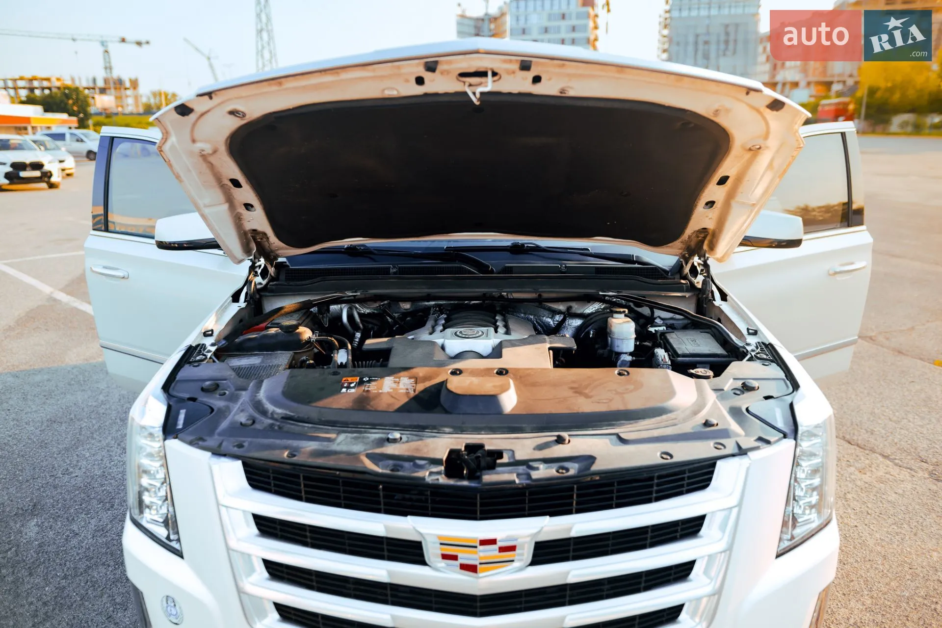 2014 Cadillac Escalade - мініатюра 16