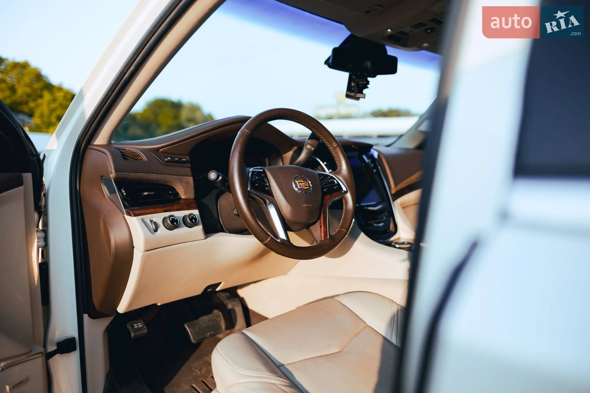 2014 Cadillac Escalade - мініатюра 26