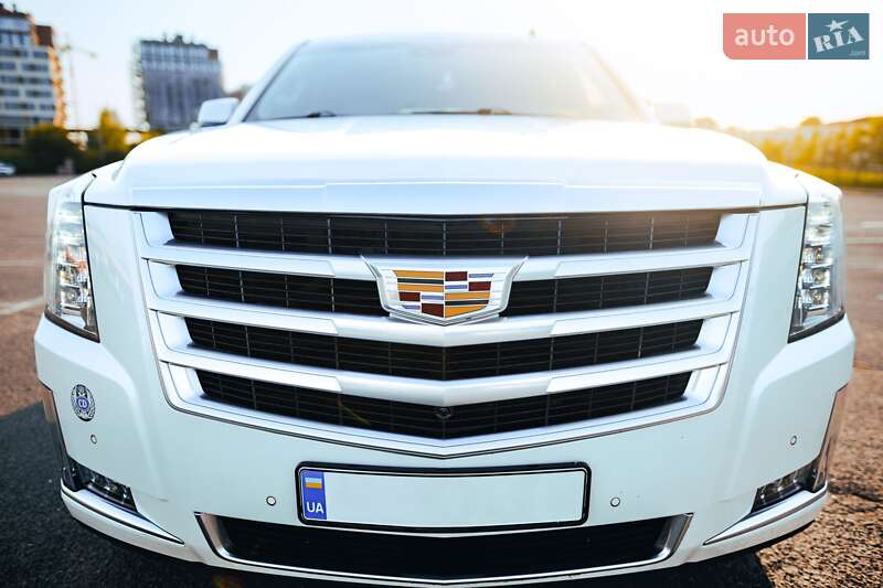 Внедорожник / Кроссовер Cadillac Escalade 2014 в Ужгороде фото 50 Внедорожник / Кроссовер Cadillac Escalade 2014 в Ужгороде