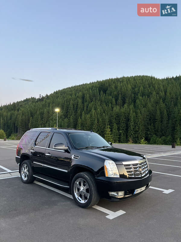 Внедорожник / Кроссовер Cadillac Escalade 2007 в Одессе фото 28 Внедорожник / Кроссовер Cadillac Escalade 2007 в Одессе