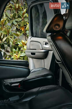 Внедорожник / Кроссовер Cadillac Escalade 2007 в 
