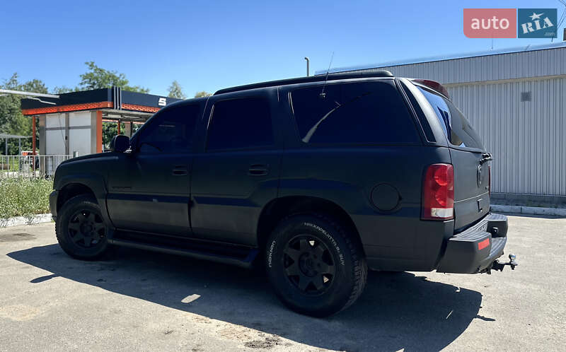 Внедорожник / Кроссовер Cadillac Escalade 2001 в Киеве