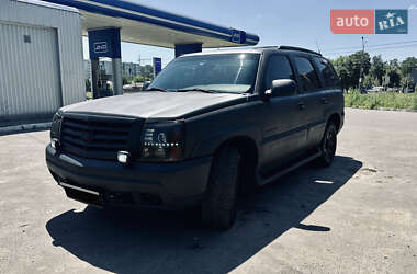 Внедорожник / Кроссовер Cadillac Escalade 2001 в Сумах