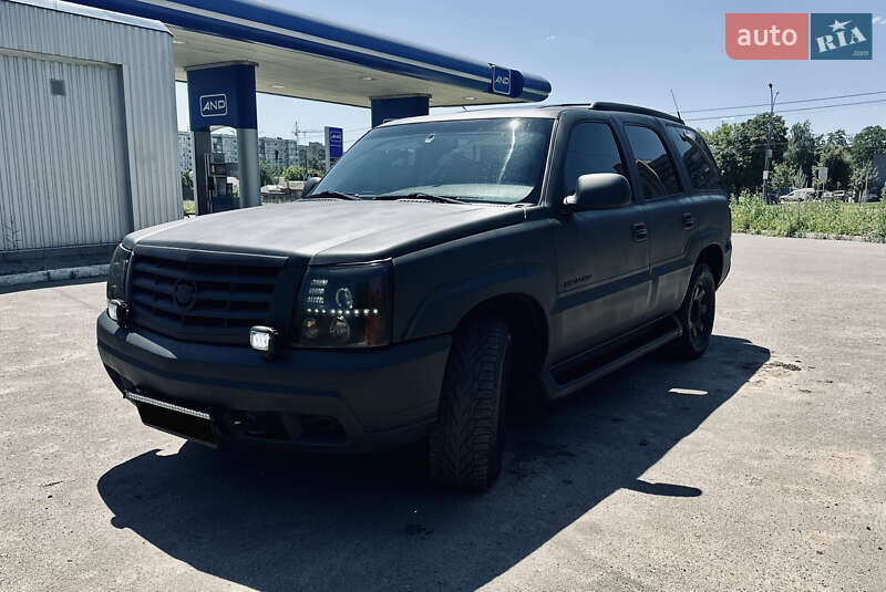 Внедорожник / Кроссовер Cadillac Escalade 2001 в Киеве