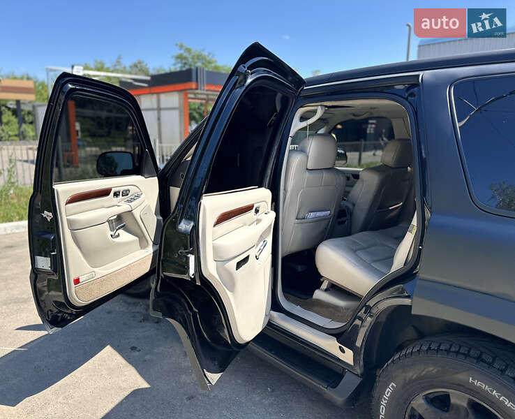 Внедорожник / Кроссовер Cadillac Escalade 2001 в Киеве