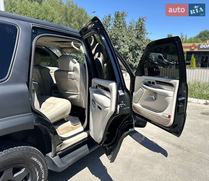 Внедорожник / Кроссовер Cadillac Escalade 2001 в Киеве