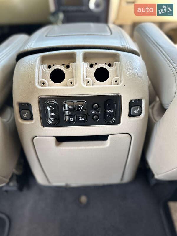 Внедорожник / Кроссовер Cadillac Escalade 2001 в Киеве