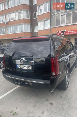 Внедорожник / Кроссовер Cadillac Escalade 2008 в 