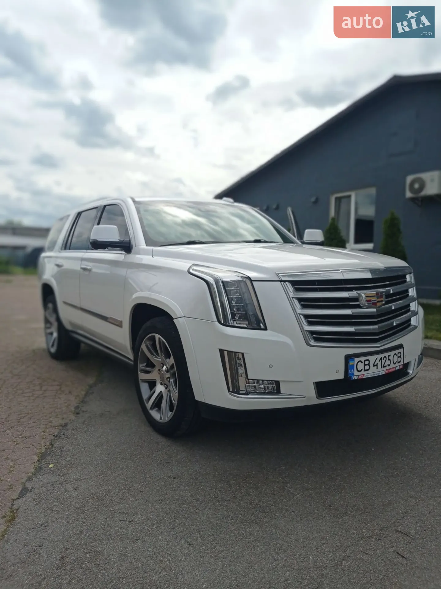 2016 Cadillac Escalade - мініатюра 4