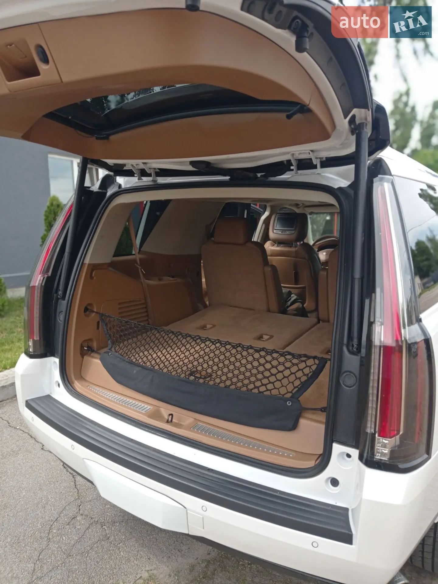 2016 Cadillac Escalade - мініатюра 14