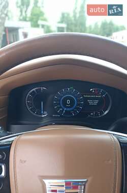 Внедорожник / Кроссовер Cadillac Escalade 2016 в 