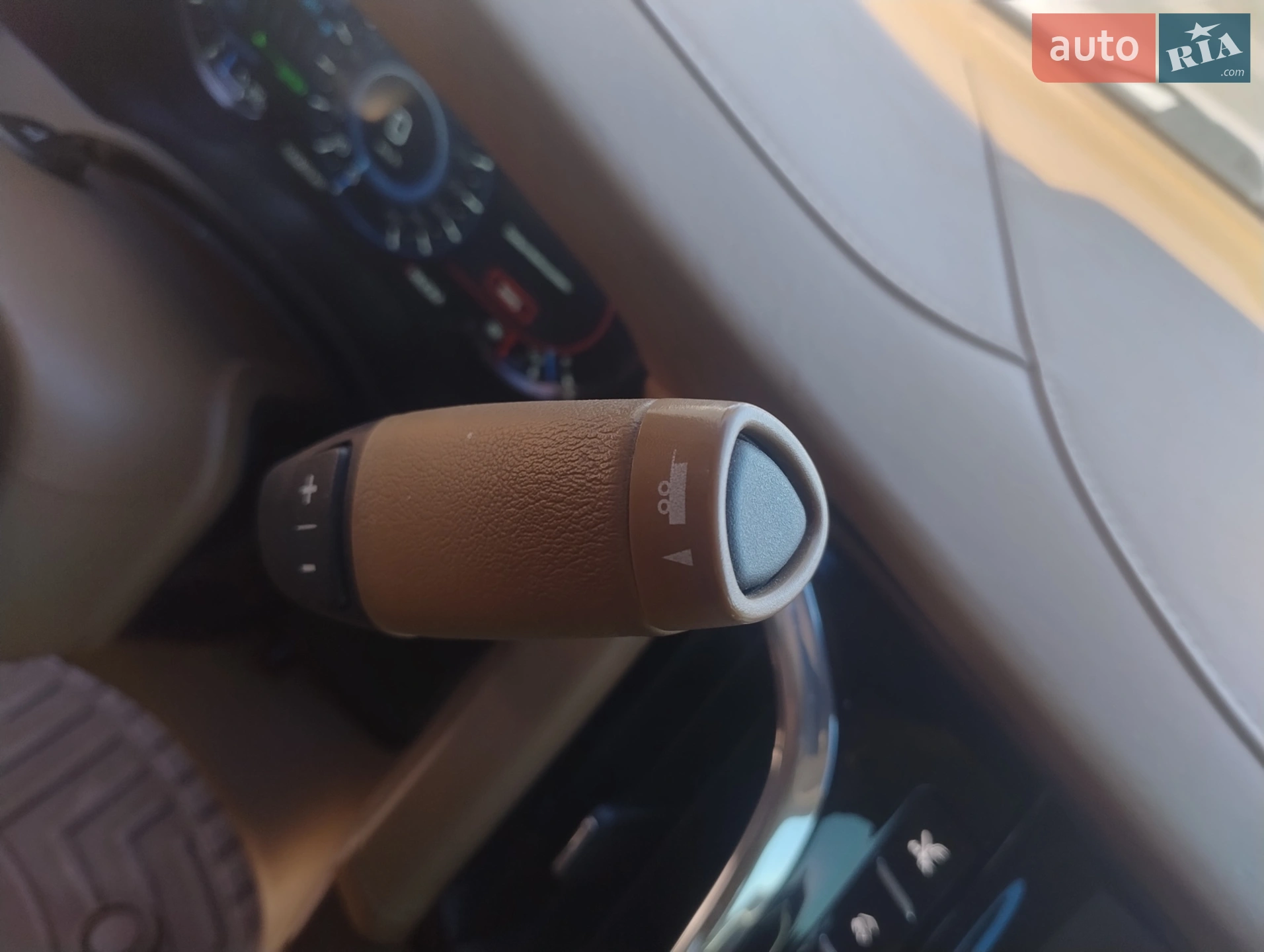 2016 Cadillac Escalade - мініатюра 37