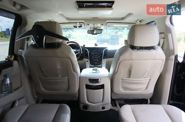 Внедорожник / Кроссовер Cadillac Escalade 2014 в 