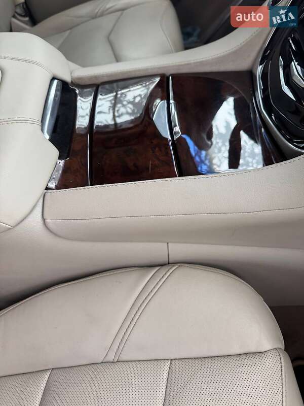 Внедорожник / Кроссовер Cadillac Escalade 2014 в Львове фото 72 Внедорожник / Кроссовер Cadillac Escalade 2014 в Львове