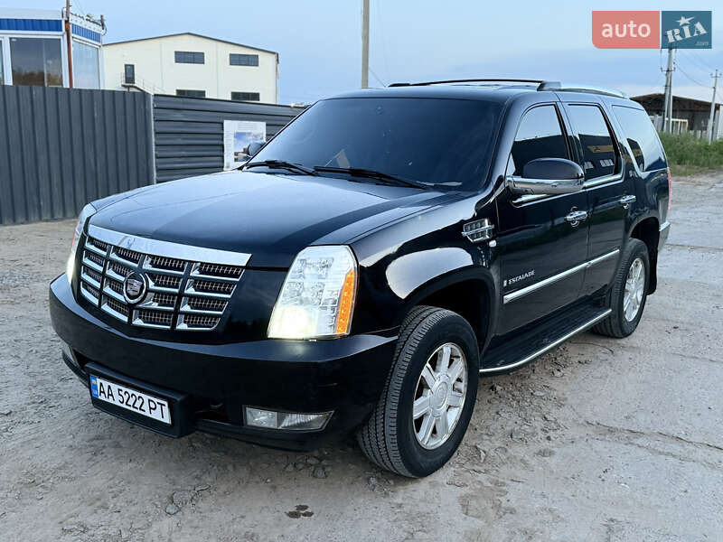 Внедорожник / Кроссовер Cadillac Escalade 2006 в 