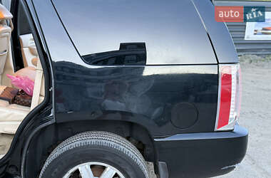 Внедорожник / Кроссовер Cadillac Escalade 2006 в 