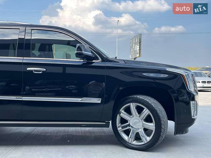 Внедорожник / Кроссовер Cadillac Escalade 2017 в Львове