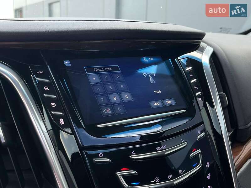 Внедорожник / Кроссовер Cadillac Escalade 2017 в Львове