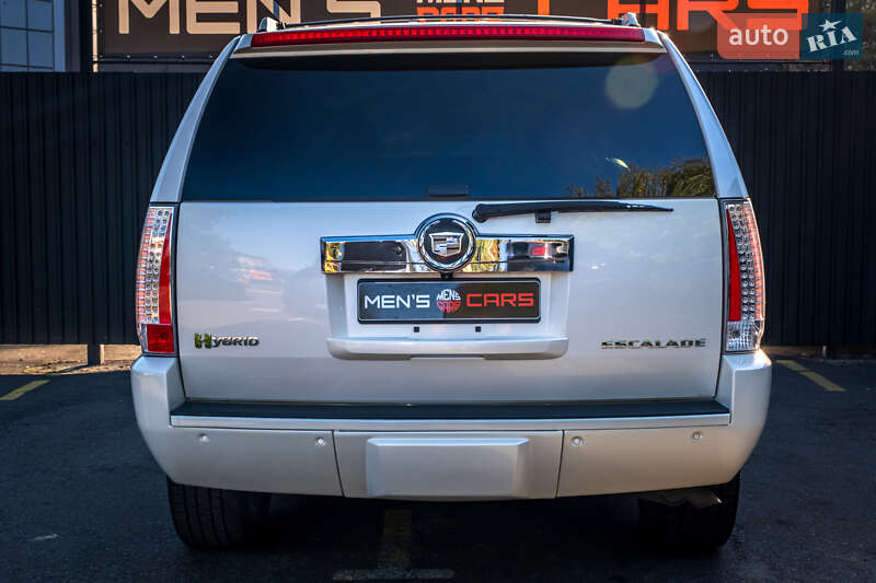 Позашляховик / Кросовер Cadillac Escalade 2011 в Києві