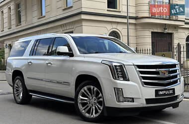Внедорожник / Кроссовер Cadillac Escalade 2018 в 