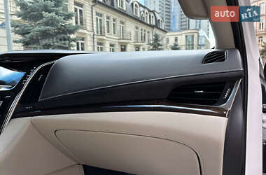 Внедорожник / Кроссовер Cadillac Escalade 2018 в 