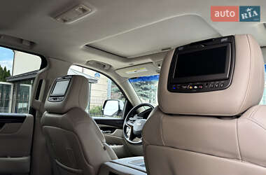 Внедорожник / Кроссовер Cadillac Escalade 2018 в 