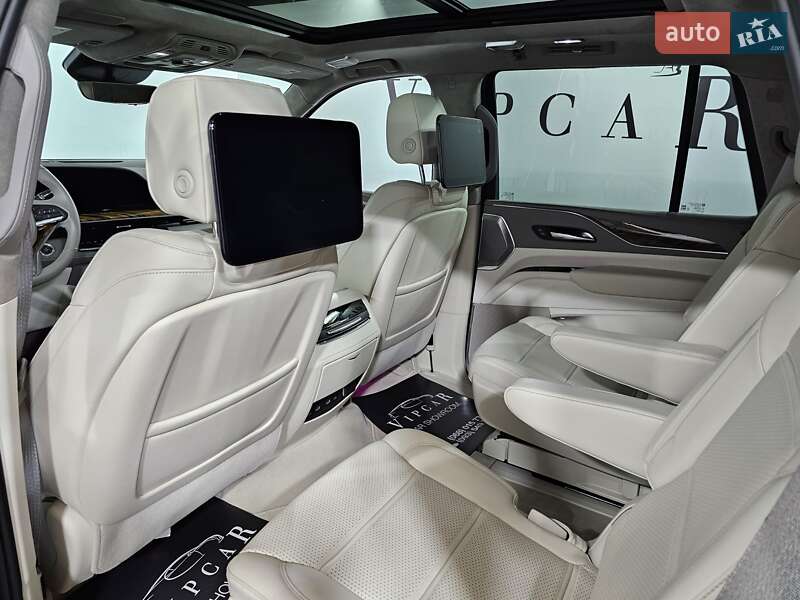 Внедорожник / Кроссовер Cadillac Escalade 2022 в Киеве
