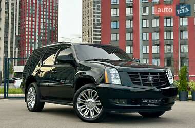 Внедорожник / Кроссовер Cadillac Escalade 2007 в Киеве