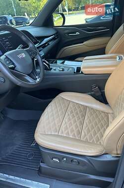 Внедорожник / Кроссовер Cadillac Escalade 2022 в 