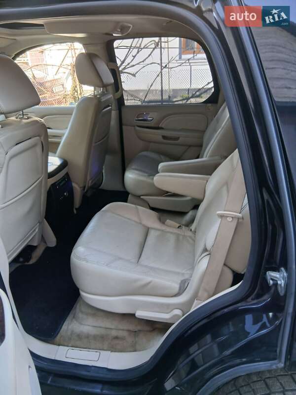 Внедорожник / Кроссовер Cadillac Escalade 2007 в Вараше фото 12 Внедорожник / Кроссовер Cadillac Escalade 2007 в Вараше