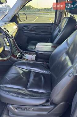 Лимузин Cadillac Escalade 2008 в 