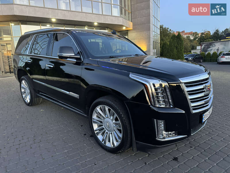 Внедорожник / Кроссовер Cadillac Escalade 2016 в Хмельницком