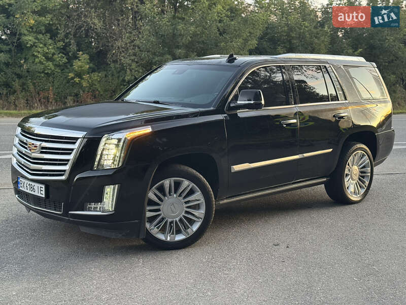 Внедорожник / Кроссовер Cadillac Escalade 2016 в Хмельницком