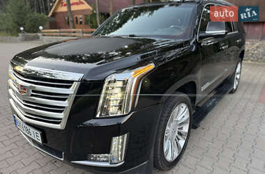 Внедорожник / Кроссовер Cadillac Escalade 2016 в 