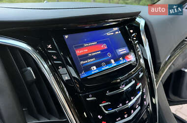 Внедорожник / Кроссовер Cadillac Escalade 2016 в 