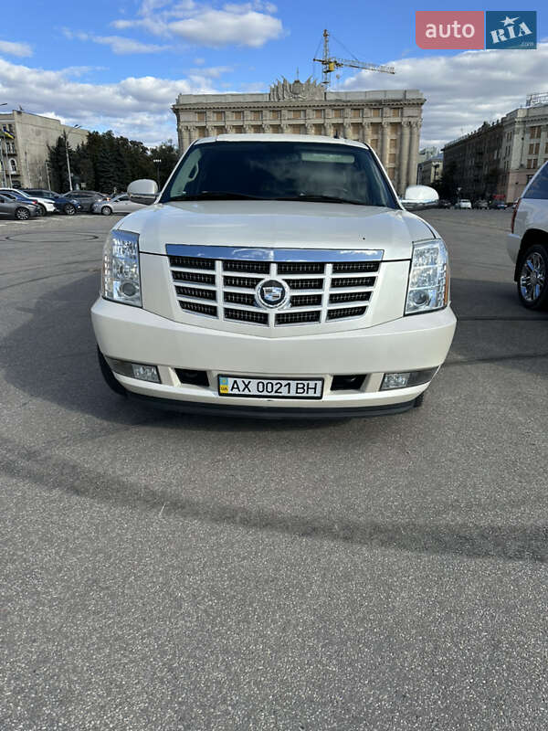 Лимузин Cadillac Escalade 2007 в Харькове