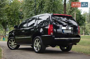 Позашляховик / Кросовер Cadillac Escalade 2008 в 