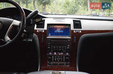 Позашляховик / Кросовер Cadillac Escalade 2008 в 