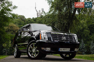 Позашляховик / Кросовер Cadillac Escalade 2008 в 