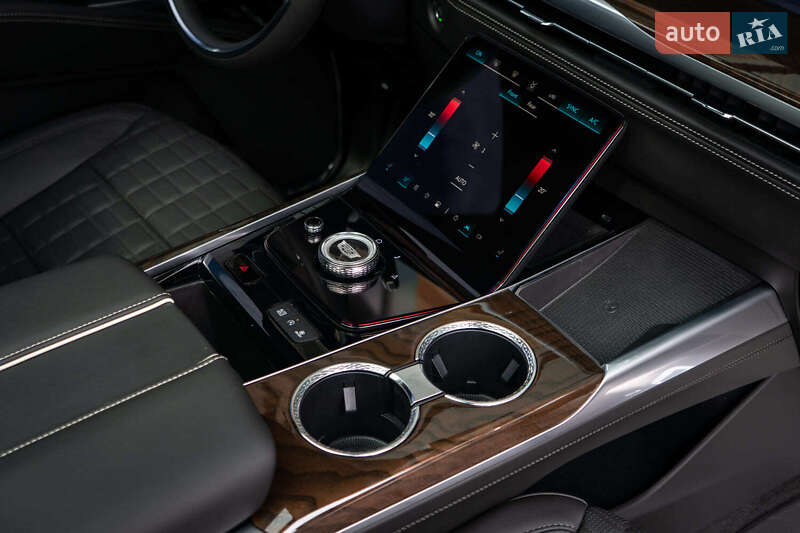 Внедорожник / Кроссовер Cadillac Escalade 2025 в Киеве