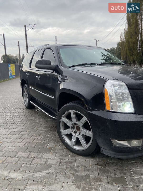 Внедорожник / Кроссовер Cadillac Escalade 2007 в Киеве