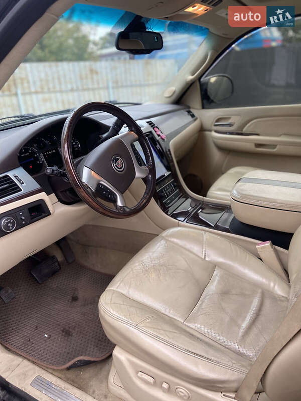 Внедорожник / Кроссовер Cadillac Escalade 2007 в Киеве
