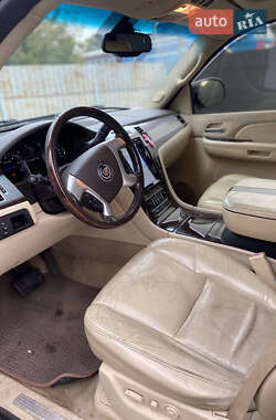 Внедорожник / Кроссовер Cadillac Escalade 2007 в 