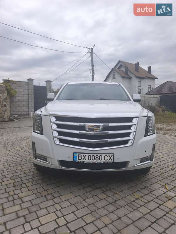 Позашляховик / Кросовер Cadillac Escalade 2016 в Хмельницькому
