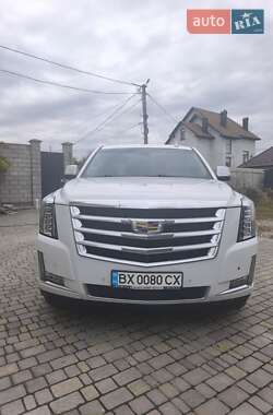 Позашляховик / Кросовер Cadillac Escalade 2016 в 