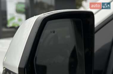 Позашляховик / Кросовер Cadillac Escalade 2021 в 