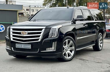 Внедорожник / Кроссовер Cadillac Escalade 2016 в Киеве