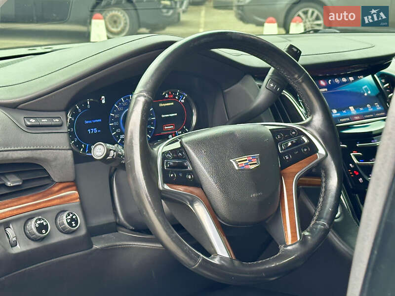 Внедорожник / Кроссовер Cadillac Escalade 2016 в Киеве фото 12 Внедорожник / Кроссовер Cadillac Escalade 2016 в Киеве