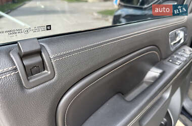Внедорожник / Кроссовер Cadillac Escalade 2013 в 