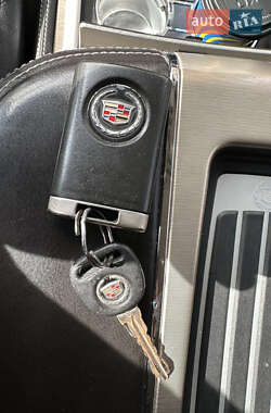 Внедорожник / Кроссовер Cadillac Escalade 2013 в 